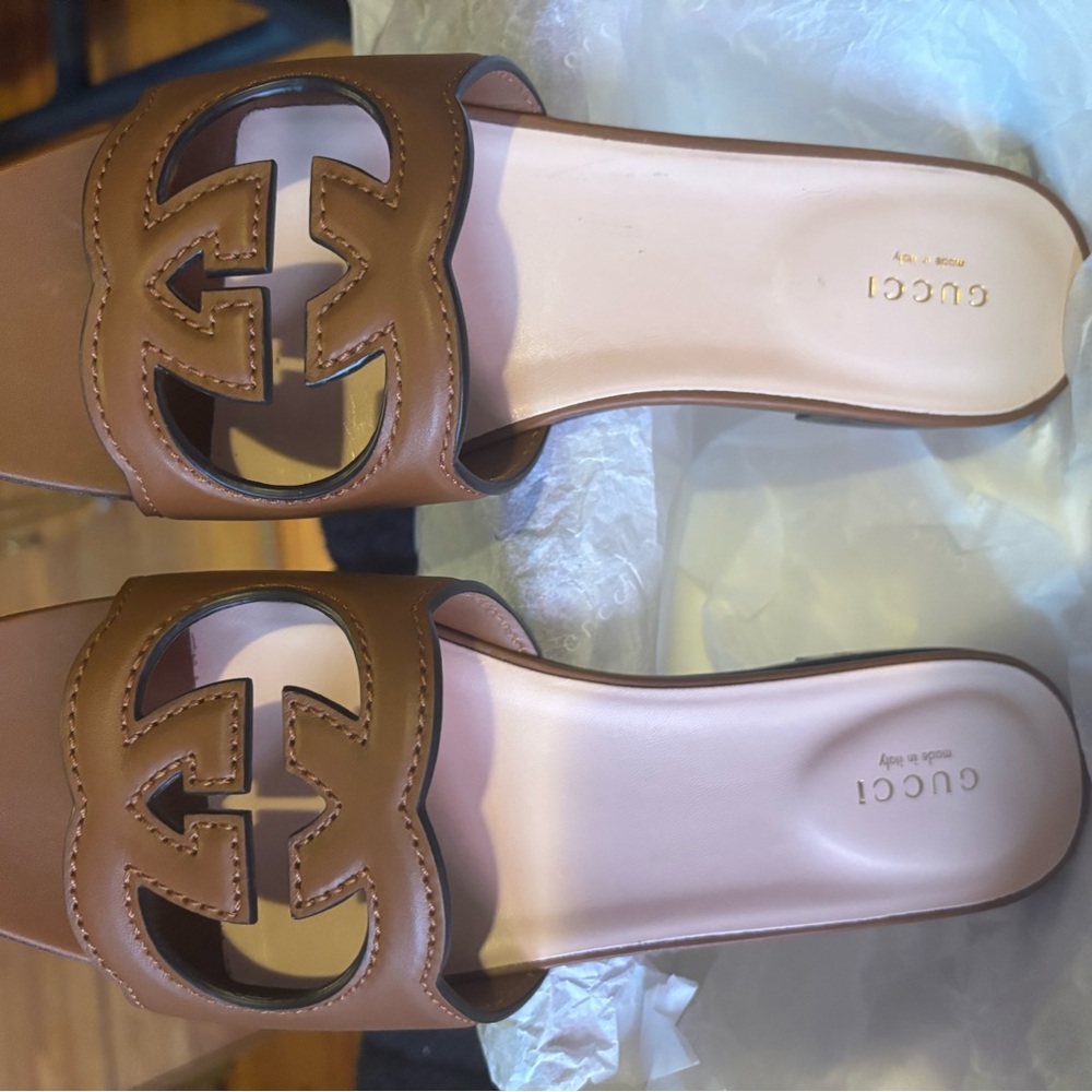 Gucci Women's Classic White Slip-On Sandals